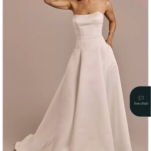 David’s Bridal Ivory Wedding Dress – Size 10